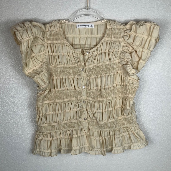 IN THE BEGINNING Blouse Beige Babydoll Flutter Sleeve Button Smock Top Medium - Picture 4 of 12